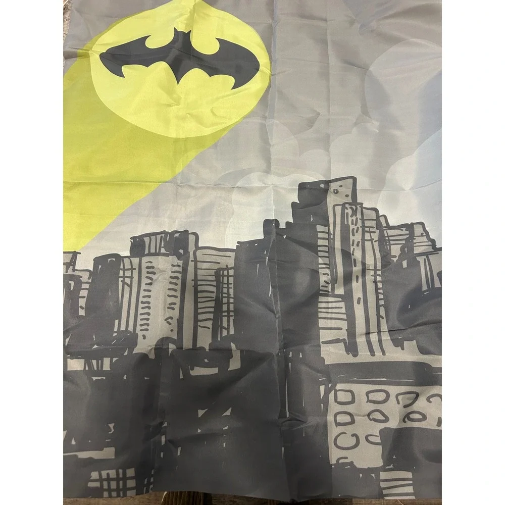 DC Comics Batman Gotham City Bat-Signal Wall Tapestry Flag Graphic Decor